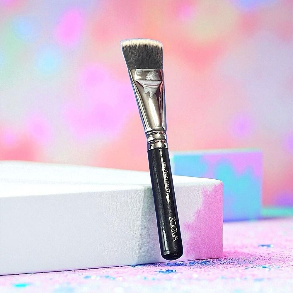 ZOEVA 109V Face Paint Vegan Brush NEW IN PACKAGE